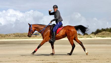 Entrainement sur les plages de Normandie pour Tilara et Farah